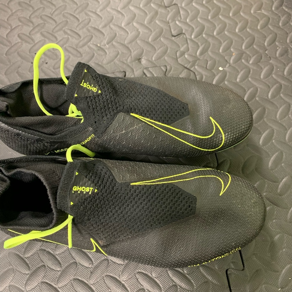 Nike Phantom Vision DF FG SIZE 11 MENS US, used, 8.8/10 condition, no orignalbox